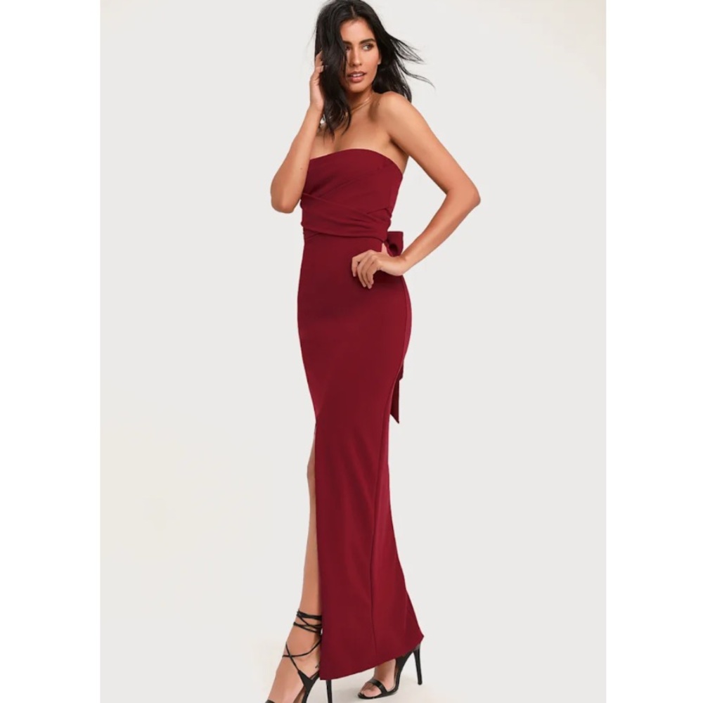 Lulu’s Elegant Strapless Burgundy Dress S